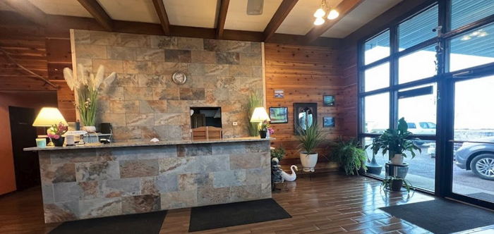 Silver Sands Hotel & RV Park (Silver Sands Motel) - Web Listing (newer photo)